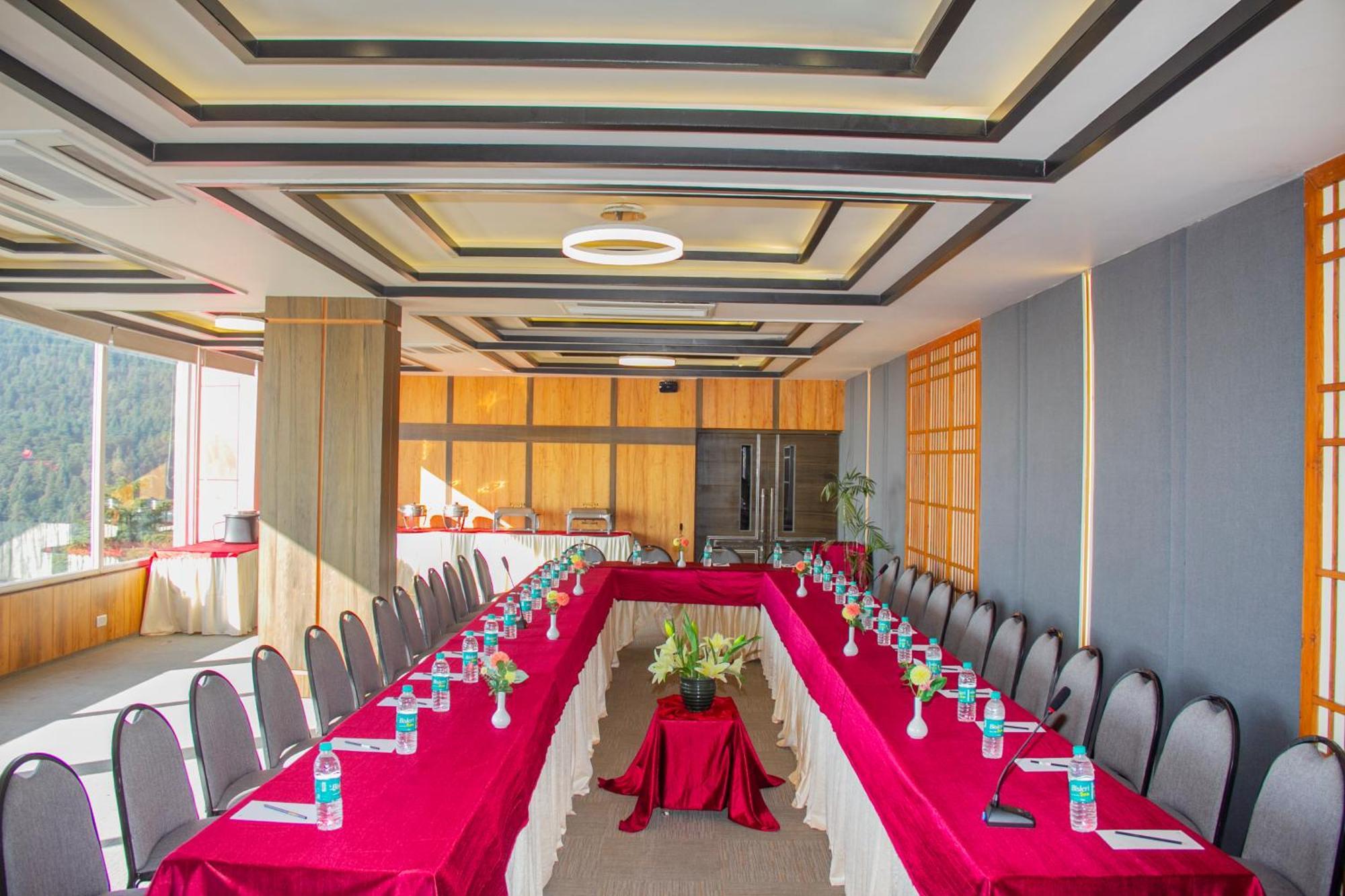 Amritara Surya, Mcleodganj, Dharamshala Hotel Exterior photo